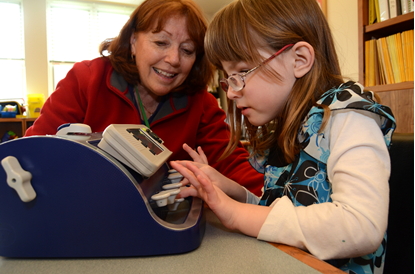 Bild von Perkins Smart Brailler - elektroniczna, brajlowska maszyna do pisania dla osób niewidomych