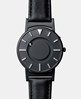 Bradley x Dezeen – zegarek na rękę w kolorze czarnym